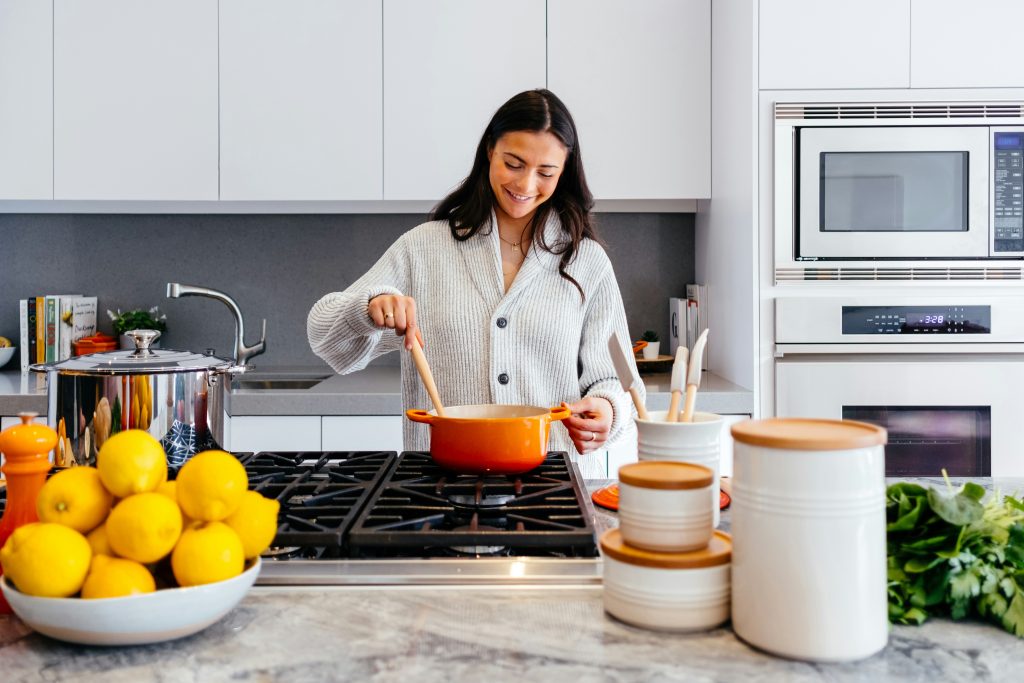 The Ultimate Guide to Kitchen Appliances: Must-Have Gadgets for Your Home